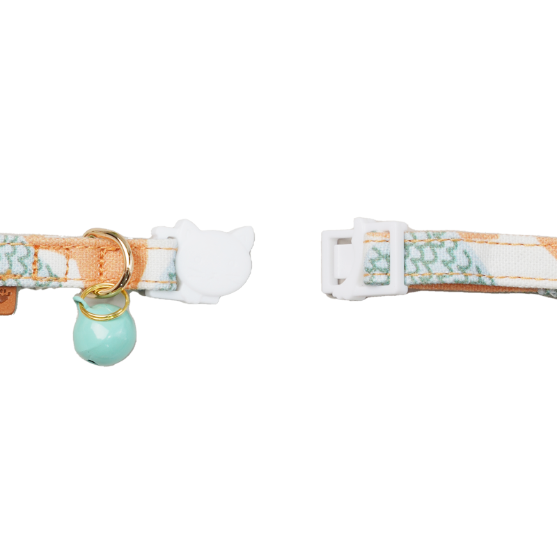Cat collar-Loquat Tree